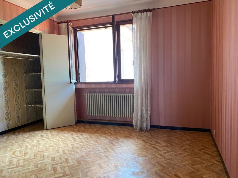 Maison - 233 m² - 9 pièces