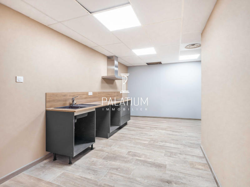 Local commercial - 174 m²