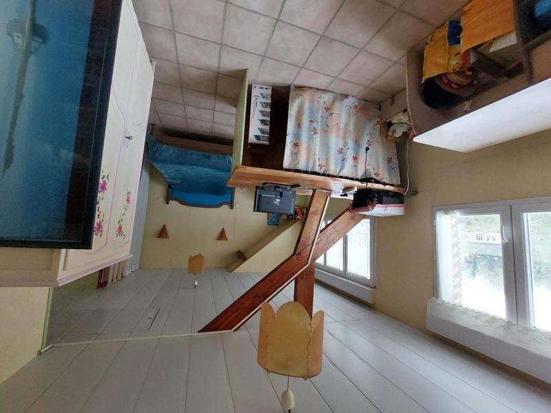 Maison traditionnelle - 167 m² - 7 pièces