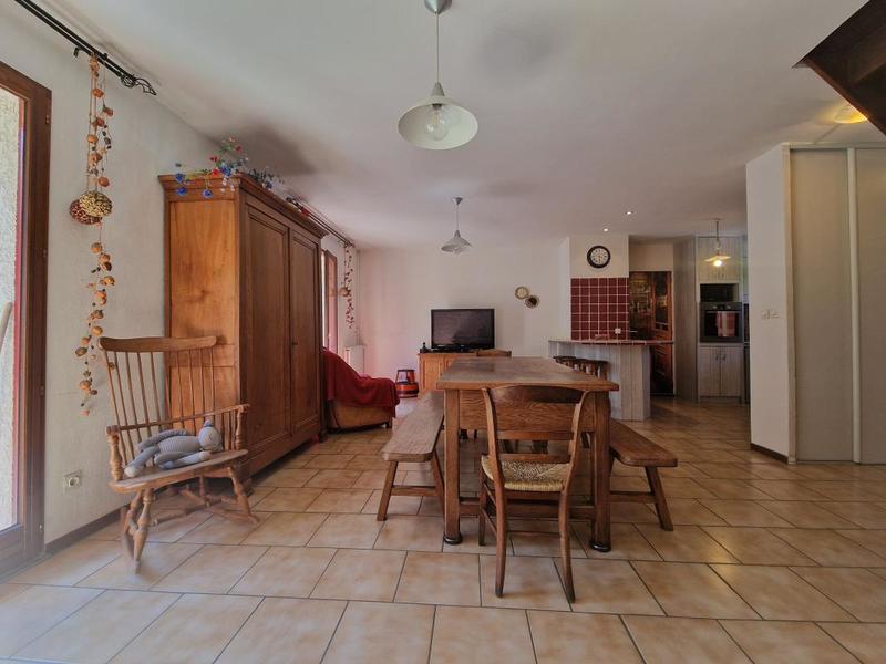 Maison - 102 m² - 5 pièces