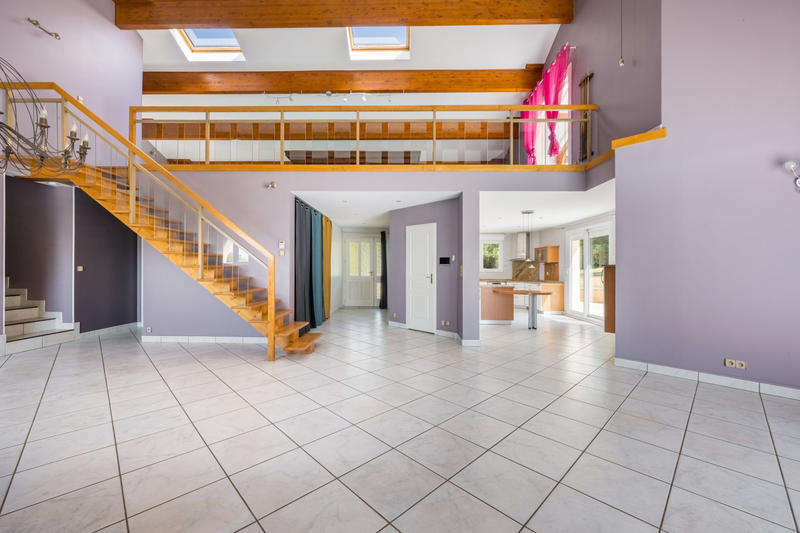 Villa - 237 m² - 7 pièces