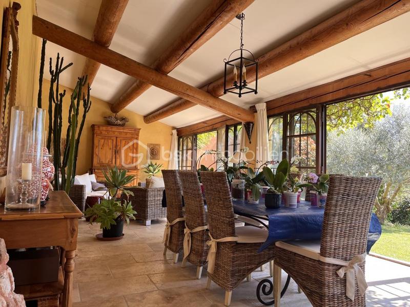 Maison d'architecte - 255 m² - 6 pièces