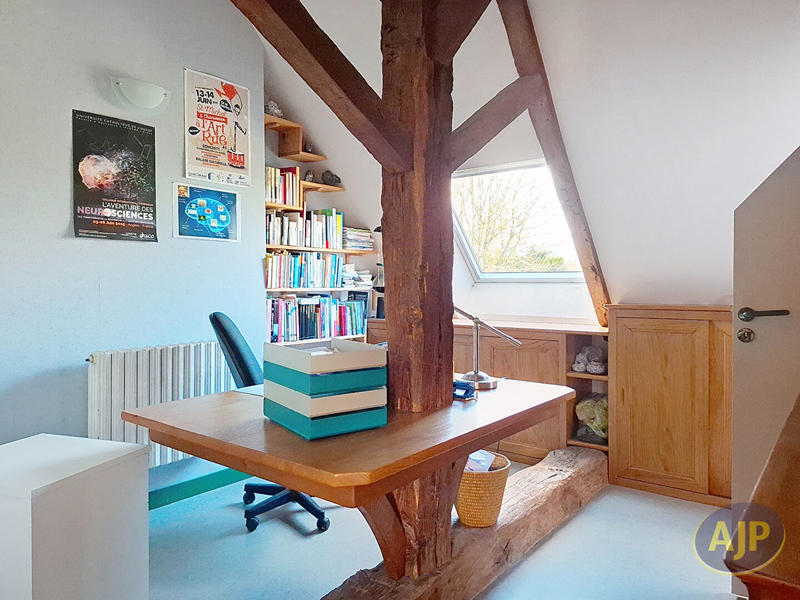 Maison - 170 m² - 8 pièces