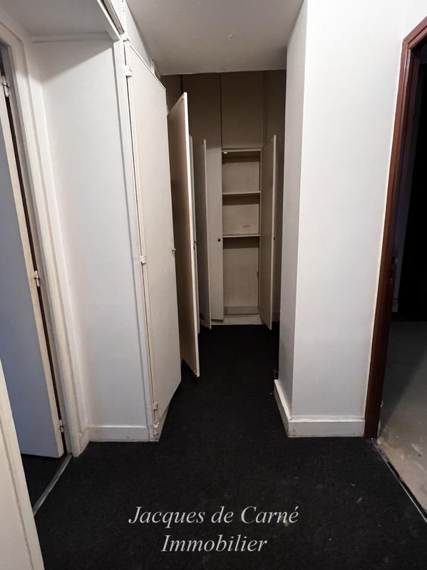 Local commercial - 122 m² - 6 pièces