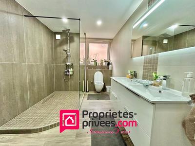 Appartement - 169 m² - 6 pièces