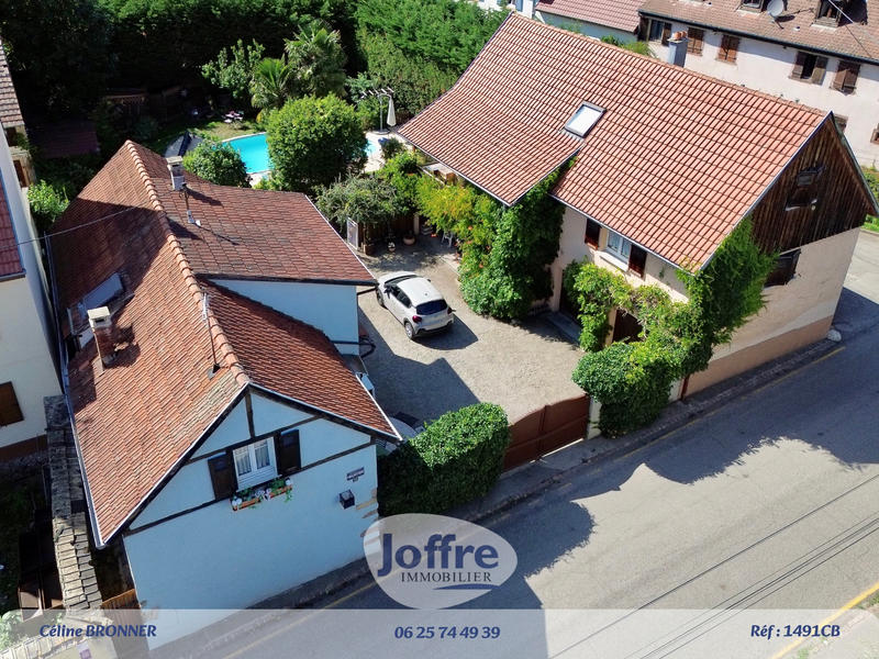 Maison - 208 m² - 8 pièces