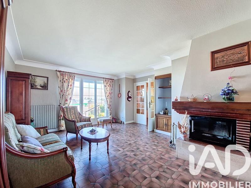 Maison - 121 m² - 6 pièces