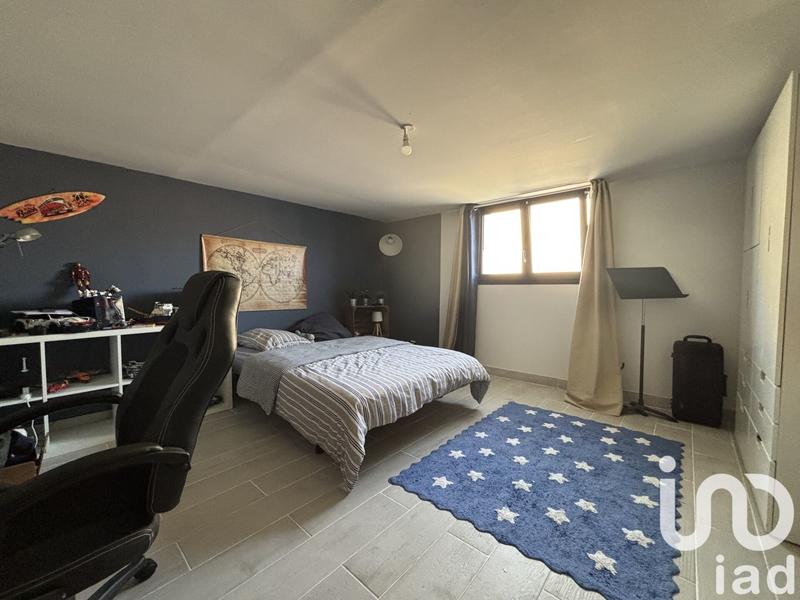 Maison - 249 m² - 8 pièces