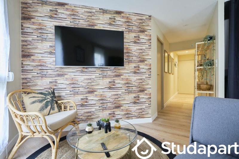 Chambre - 11 m² - 1 pièce