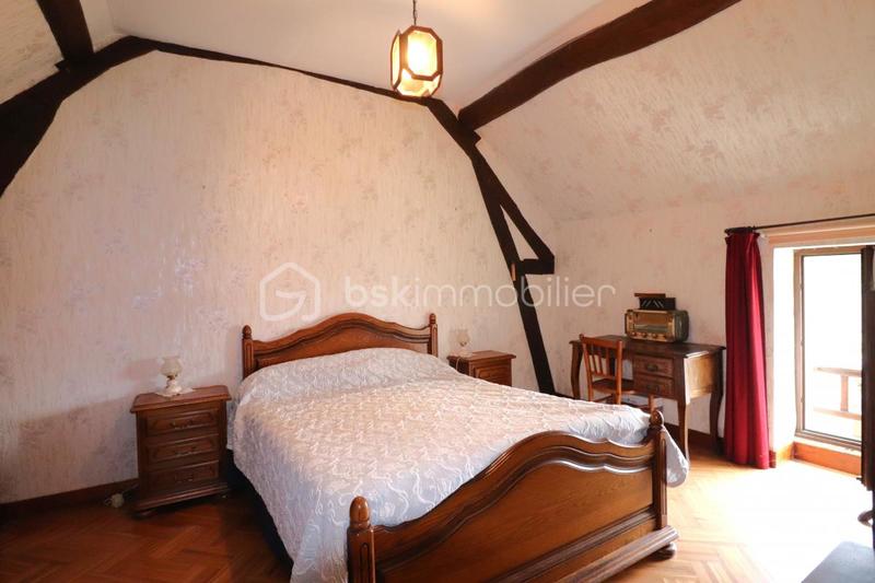 Maison - 96 m² - 5 pièces