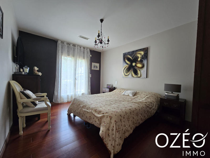 Maison traditionnelle - 160 m² - 5 pièces