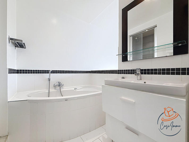 Appartement - 79 m² - 3 pièces