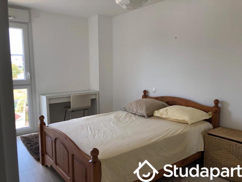 Chambre - 14 m² - 1 pièce