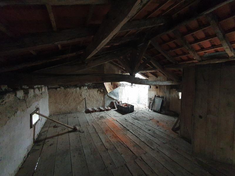 Maison - 185 m² - 9 pièces