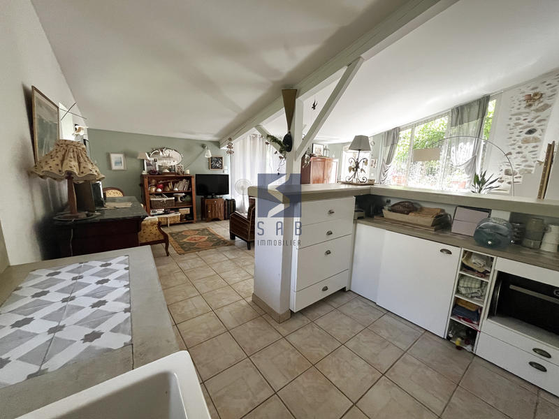 Propriété - 395 m² - 15 pièces