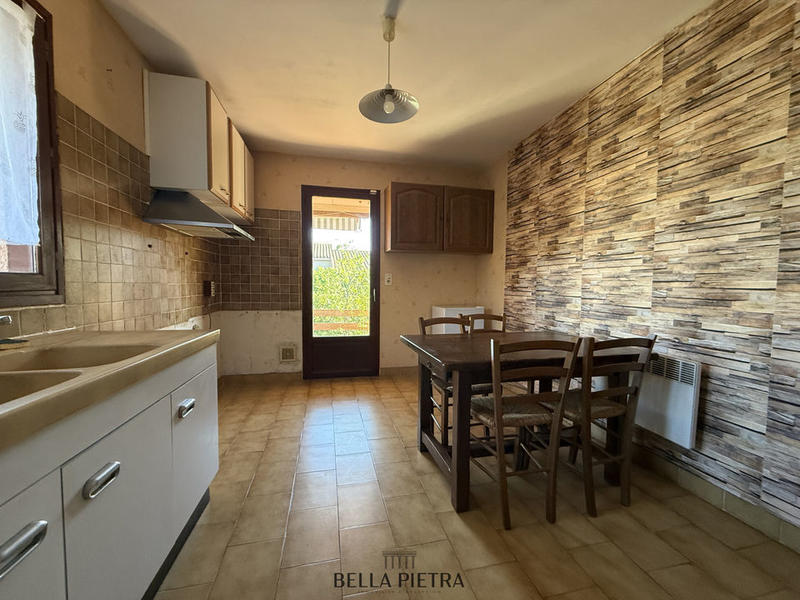 Maison - 140 m² - 5 pièces