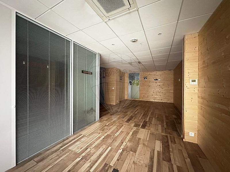 Immeuble - 380 m² - 14 pièces