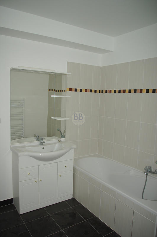 Appartement - 80 m² - 4 pièces