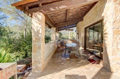 Propriété - 659 m² - 8 pièces