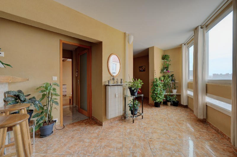 Appartement ancien - 95 m² - 5 pièces