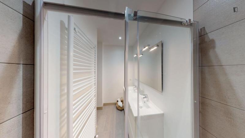 Chambre - 16 m² - 5 pièces