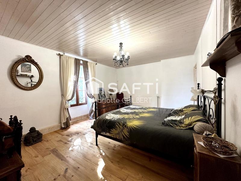 Maison - 282 m² - 7 pièces