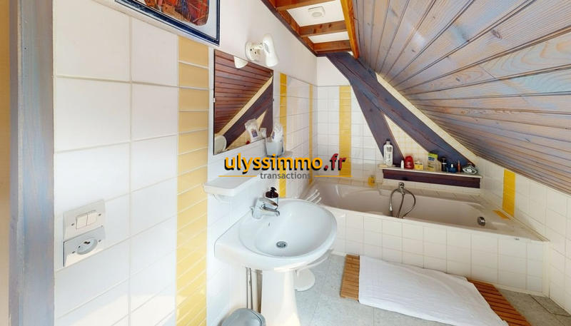 Maison - 139 m² - 5 pièces