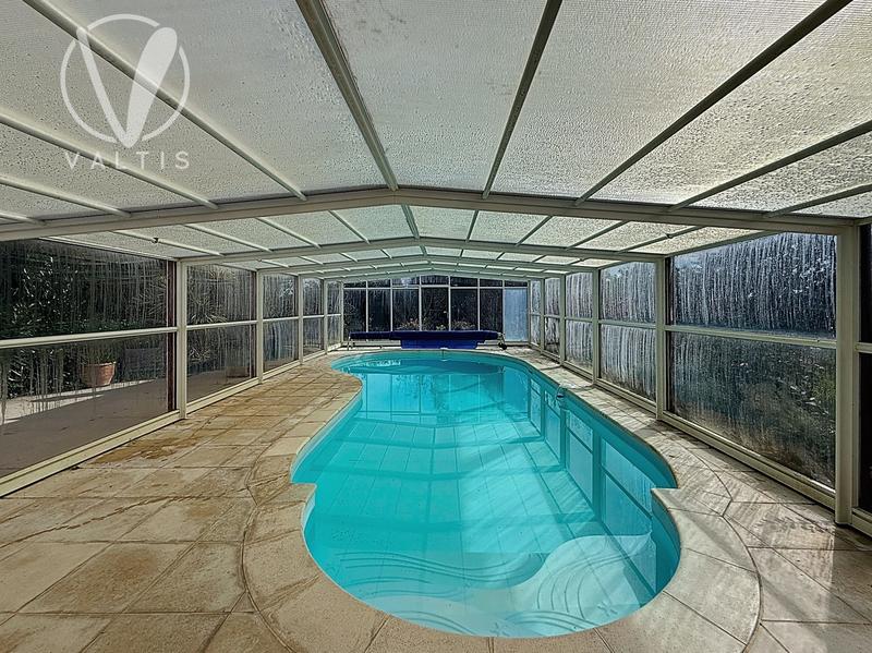 Maison - 193 m² - 7 pièces