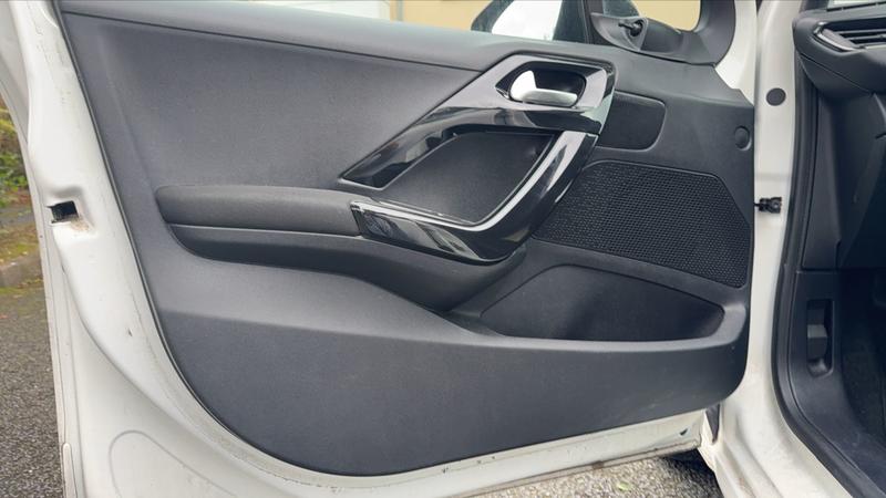 Peugeot 208 1.4 Hdi 68 Business