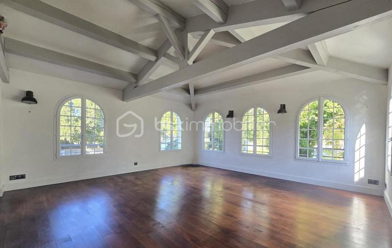 Maison d'architecte - 220 m² - 6 pièces