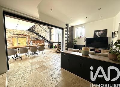 Maison - 170 m² - 8 pièces