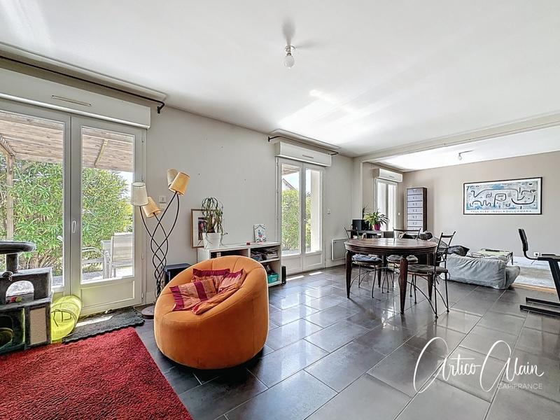 Maison - 146 m² - 6 pièces