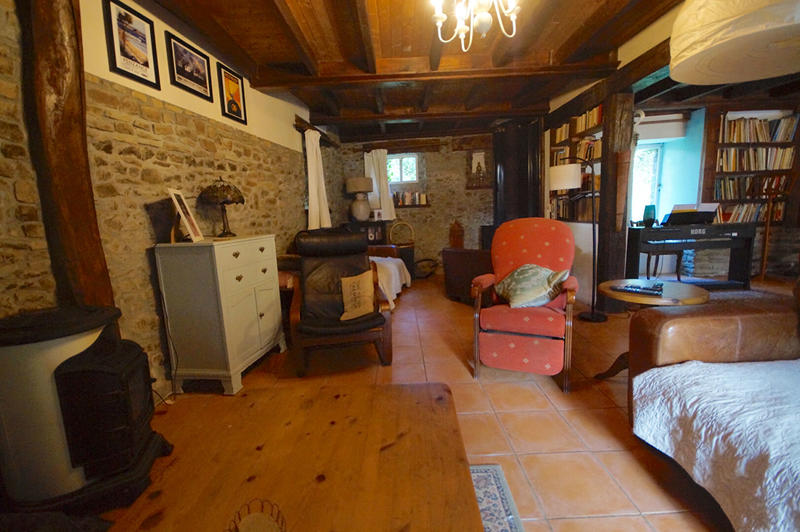 Maison - 203 m² - 7 pièces