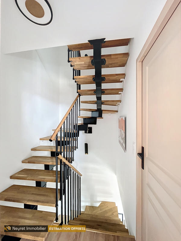 Maison - 84 m² - 4 pièces