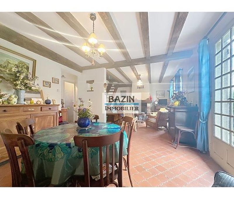 Maison traditionnelle - 88 m² - 4 pièces