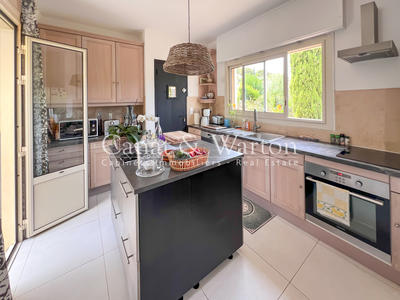 Villa - 170 m² - 6 pièces