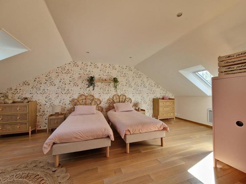 Pavillon - 188 m² - 7 pièces