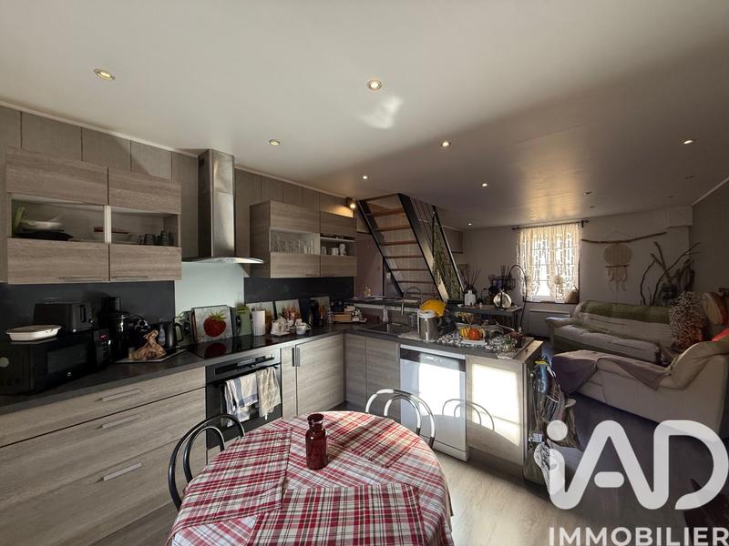 Appartement - 80 m² - 3 pièces