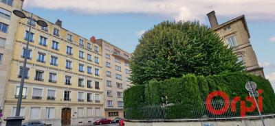 Penthouse - 130 m² - 5 pièces