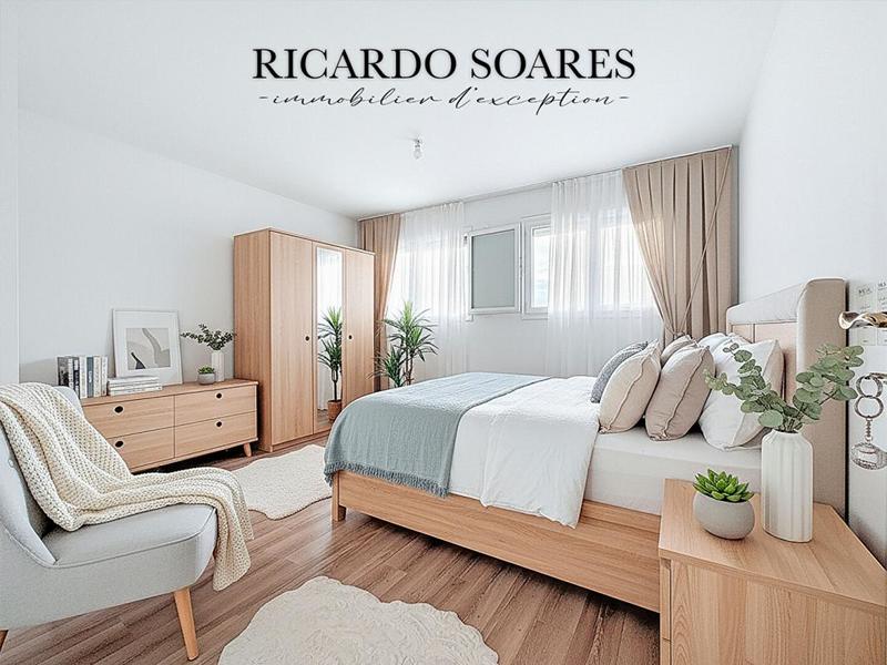 Maison - 204 m² - 8 pièces