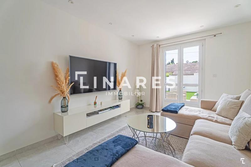 Maison - 90 m² - 5 pièces