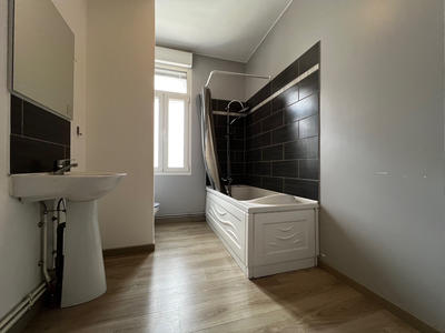 Maison - 123 m² - 6 pièces