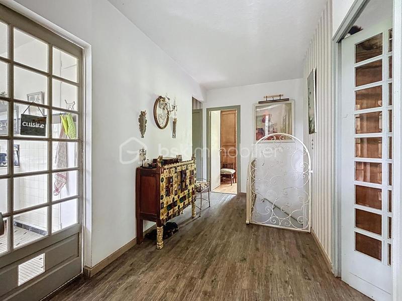 Maison - 200 m² - 8 pièces