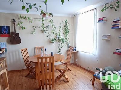 Maison - 185 m² - 8 pièces