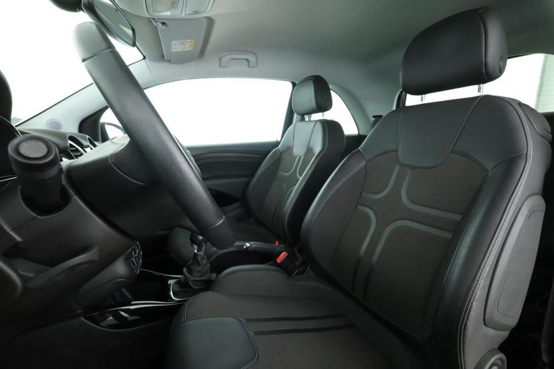 Opel Adam 1.4 Black Edition 87 ch