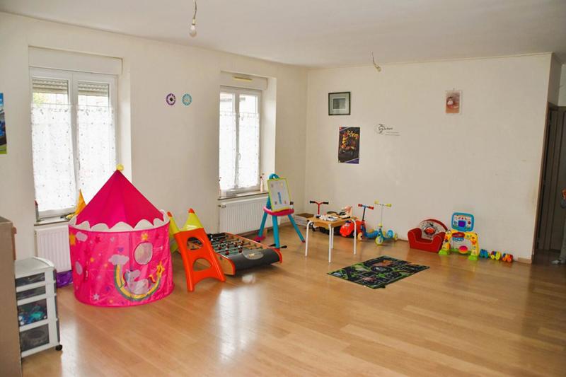 Maison - 200 m² - 8 pièces