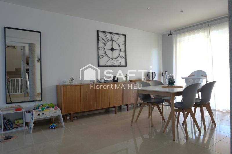 Maison - 95 m² - 5 pièces