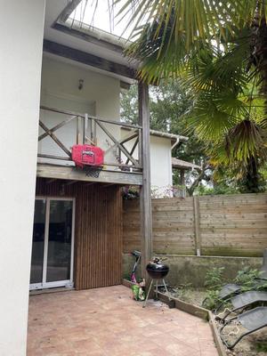 Maison - 115 m² - 6 pièces