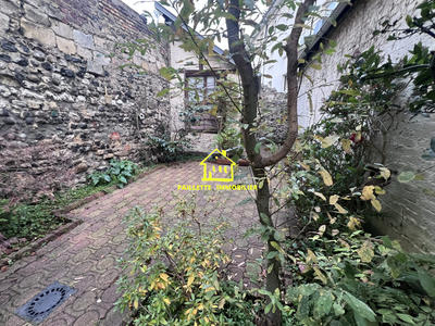 Appartement - 90 m² - 5 pièces