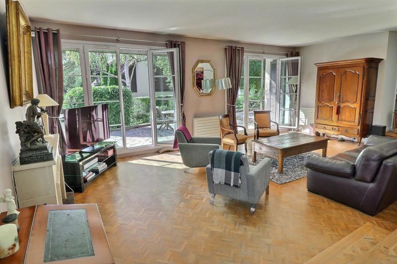 Maison - 184 m² - 8 pièces